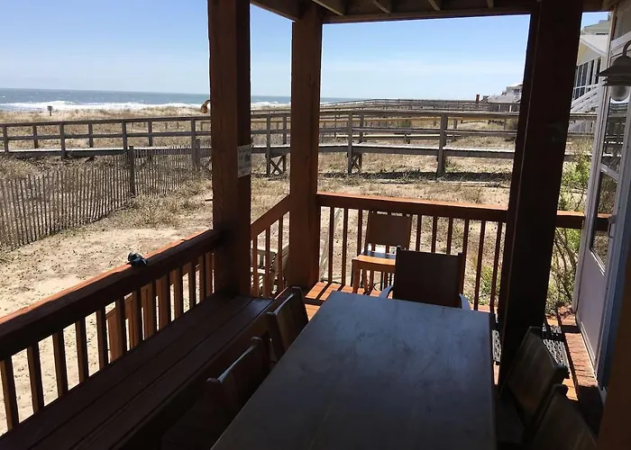 Ocean Breeze, Beautiful Ocean Front Townhome